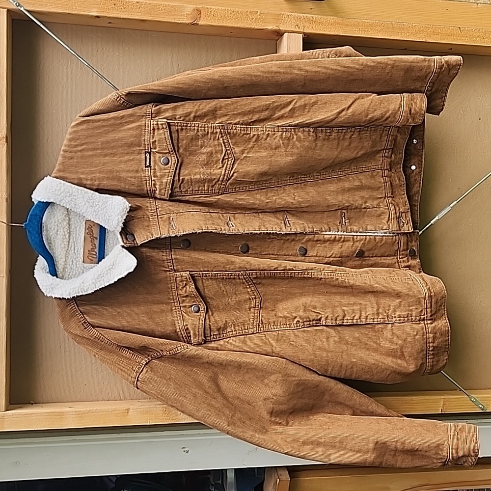 Wrangler corduroy sherpa lined jacket